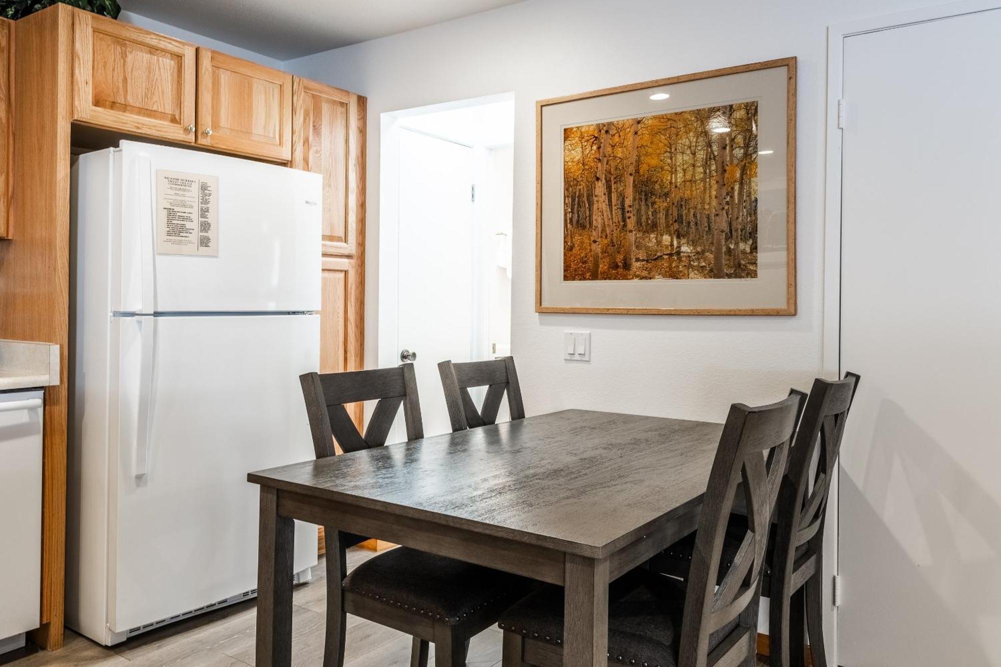 Hidden Valley Village #103 Nicely Updated 1 Bedroom 1 Bathroom Condo Short 10 Min Walk From Village Mammoth Lakes Rom bilde