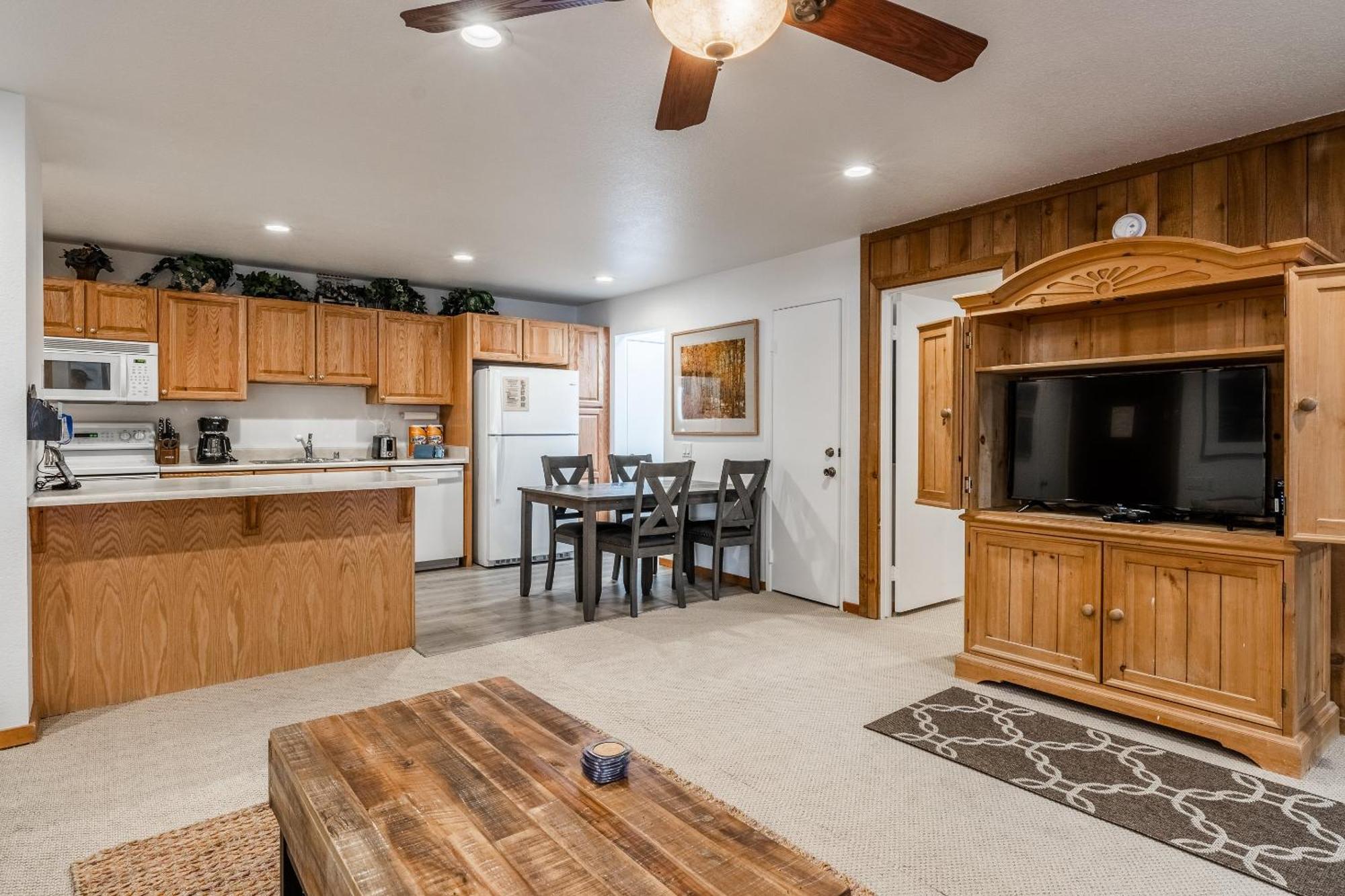 Hidden Valley Village #103 Nicely Updated 1 Bedroom 1 Bathroom Condo Short 10 Min Walk From Village Mammoth Lakes Rom bilde