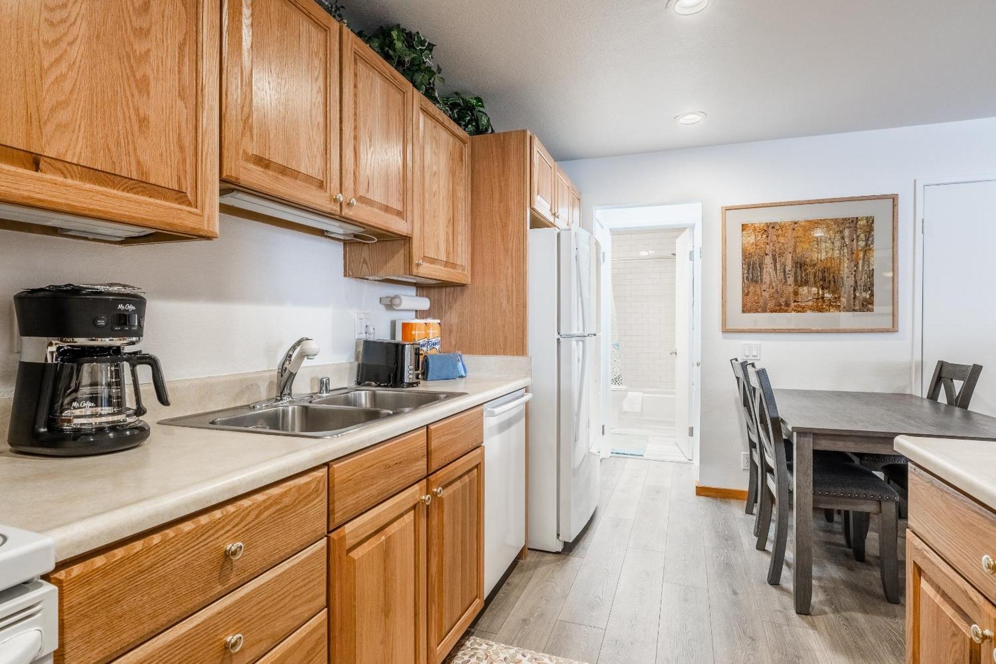 Hidden Valley Village #103 Nicely Updated 1 Bedroom 1 Bathroom Condo Short 10 Min Walk From Village Mammoth Lakes Rom bilde